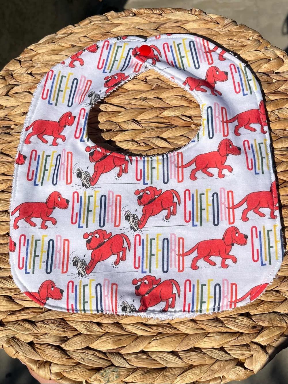Clifford the Big Red Dog bib